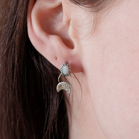 FAELIGHT - Ohrringe | 925 Silber & 999 Silber, Stecker mit Opal und Mondsichel