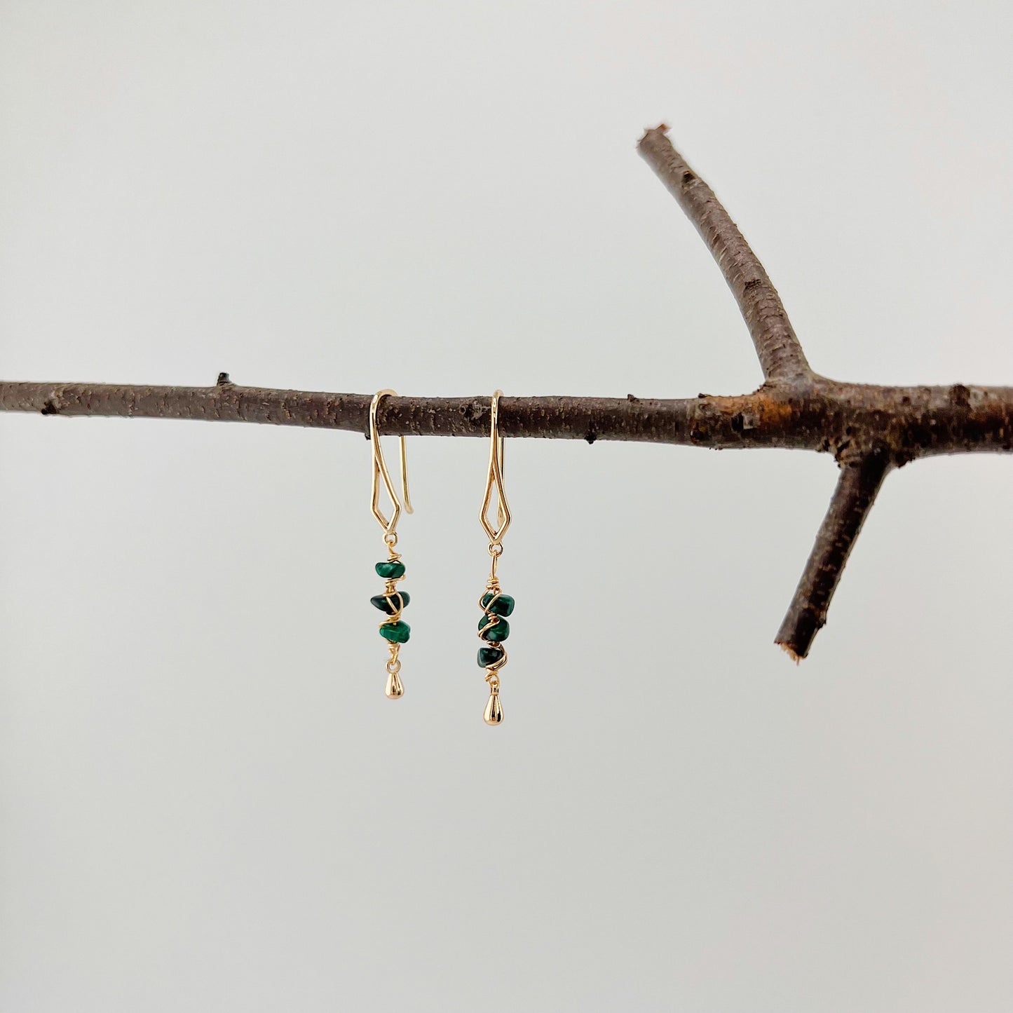 LINNEA - Hängeohrringe mit Natursteinanhängern